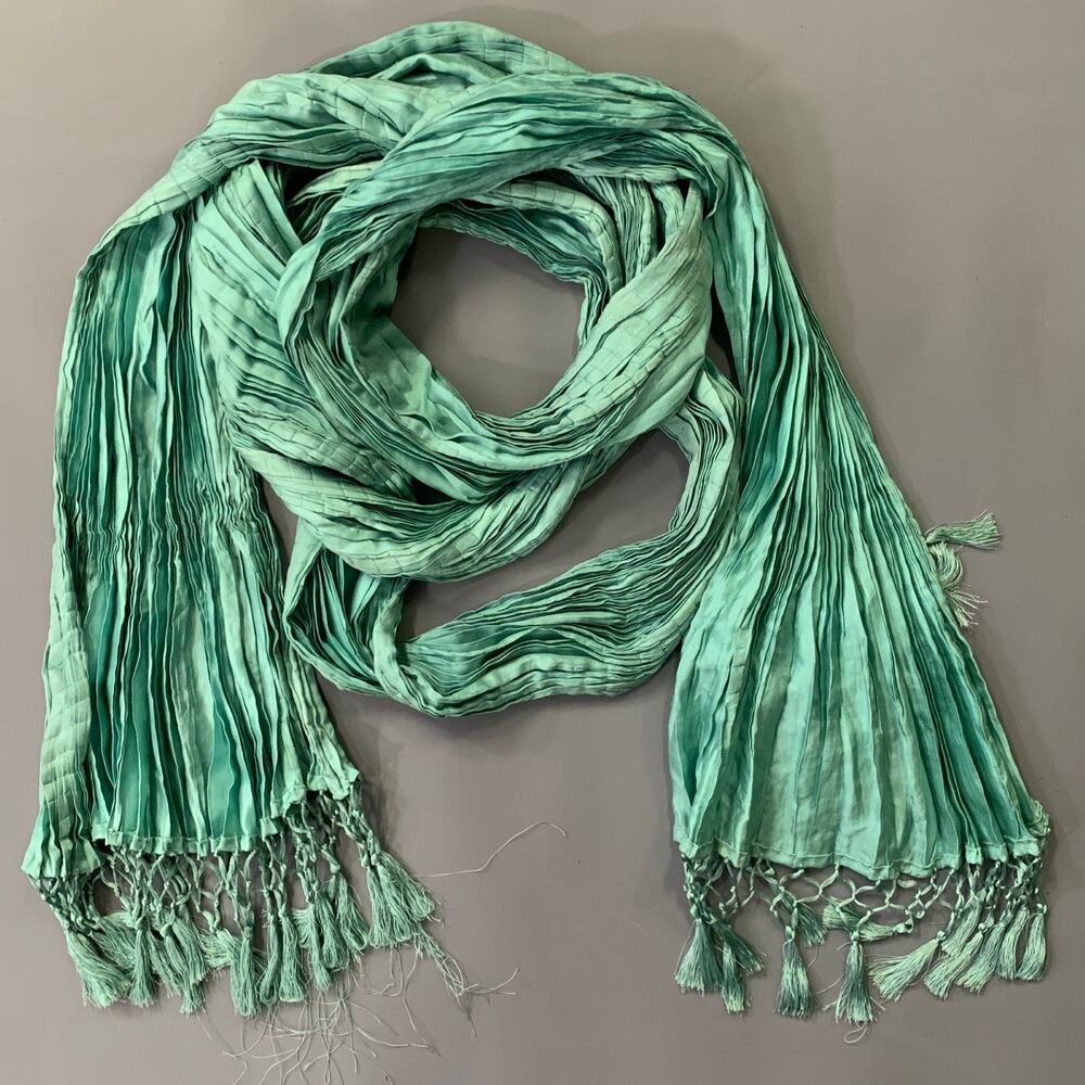VINTAGE Blue Wrinkled Pleated Fringe Scarf
